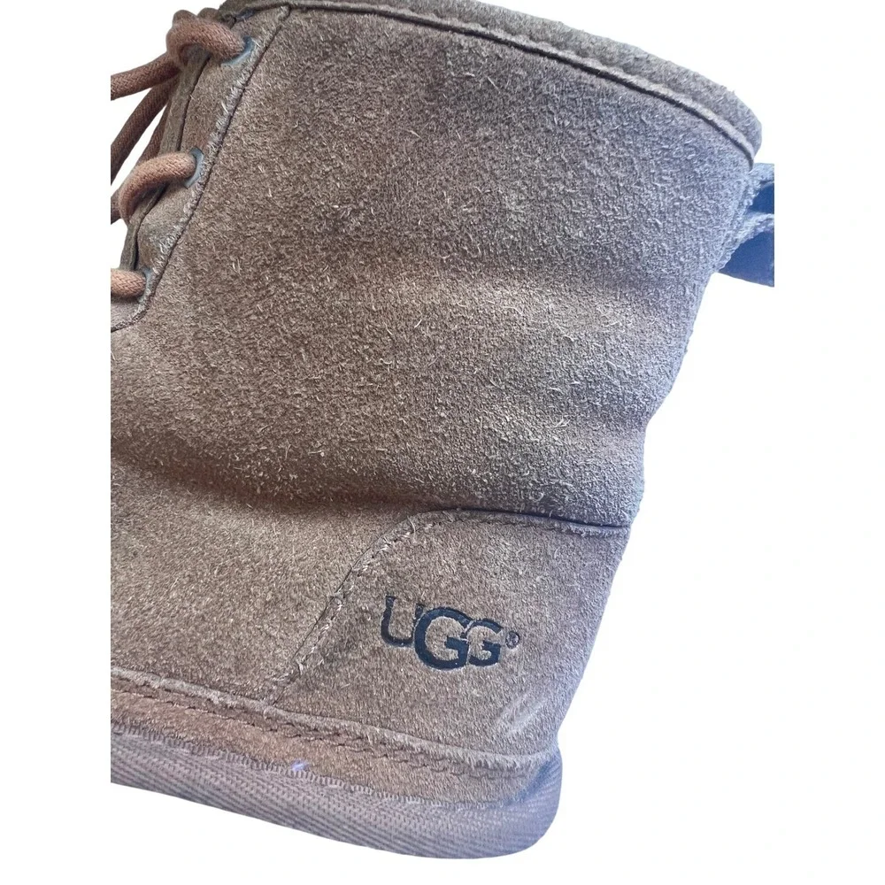 UGG Kids Neumel II Chestnut Suede Lace Up Boots 1017320K‎ Size 4 Youth
